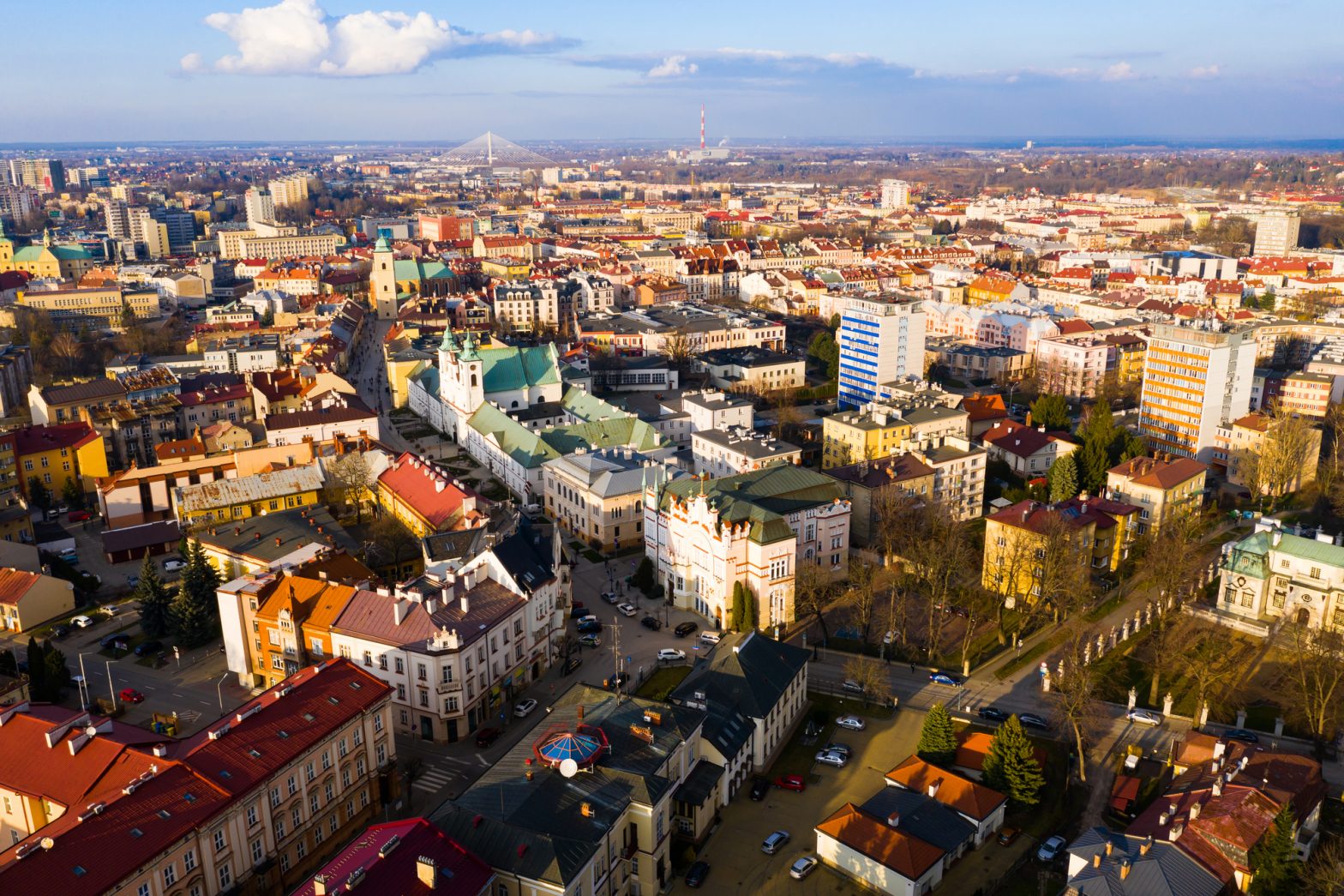 Czym można polatać w Rzeszowie? Podpowiadamy jaki lot widokowy w Rzeszowie warto zrealizować!