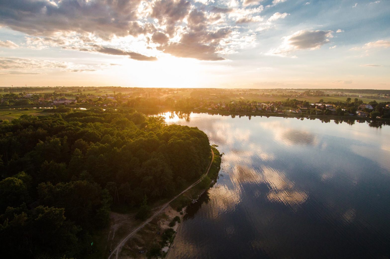 Jakie sporty wodne oferuje Lublin? Sprawdź, jak możesz spędzić czas!