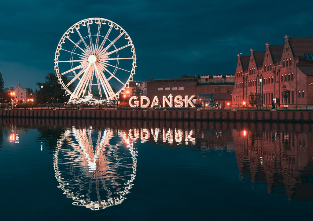 widok na Gdańsk nocą