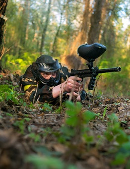 Gra w paintball na wieczorze kawalerskim