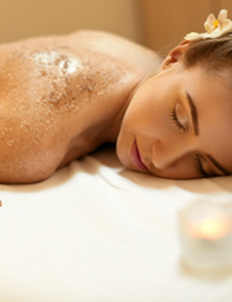 Masaż aromaterapeutyczny z peelingiem