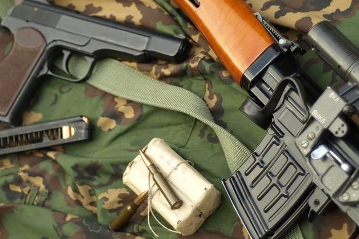Pistolet, magazynek, nabój, karabin