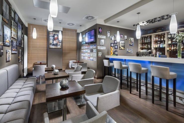 bar