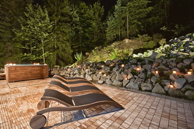 zewnętrzna strefa spa w hotelu