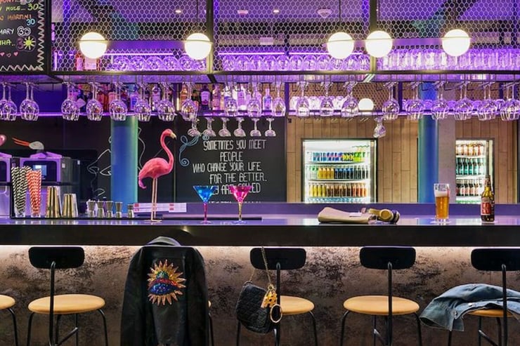 bar