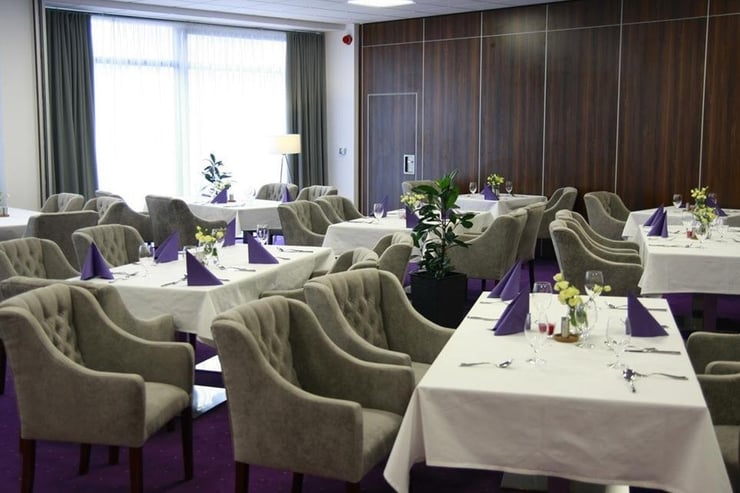 Restauracja hotelowa.